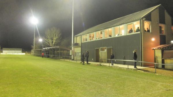 Stade Jacques Ndoumbe - Bleid