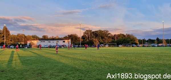 glaswohnen-Arena Nebenplatz - Neuried/Baden-Ichenheim