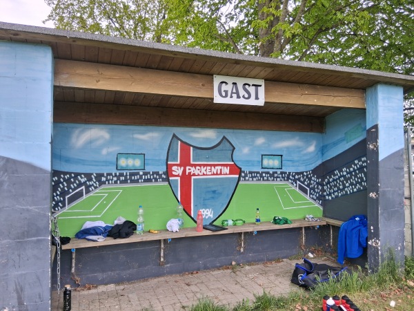 Sportplatz am Bahnhof - Bartenshagen-Parkentin