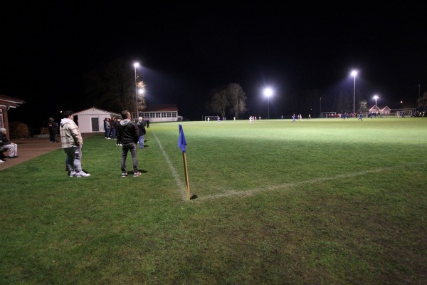Sportplatz Ovenstädt - Petershagen/Weser-Ovenstädt