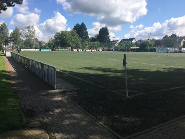 REWE REINARTZ STADION Nebenplatz - Aachen-Eilendorf