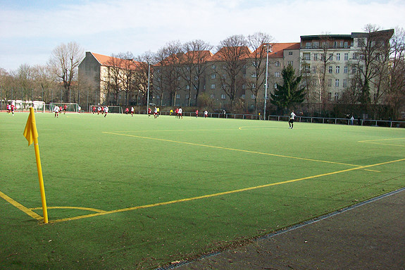 Jahnsportplatz - Berlin-Neukölln