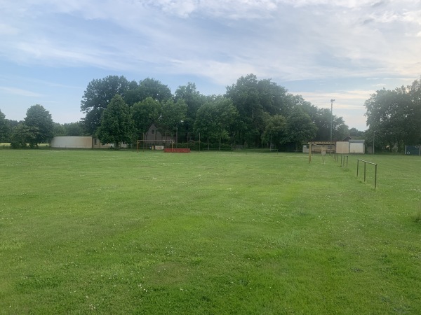 Sportplatz Frauendorf - Neuhausen/Spree-Frauendorf
