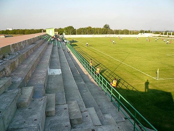 Stadionul Tiligul - Tîrnauca