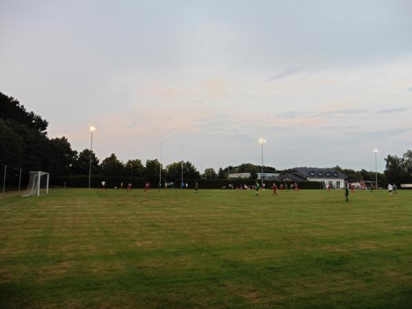 Rheinhöhen-Stadion - Remagen-Oedingen