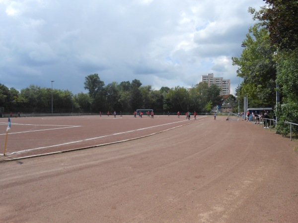 Sportplatz am Niehler Hafen - Köln-Nippes