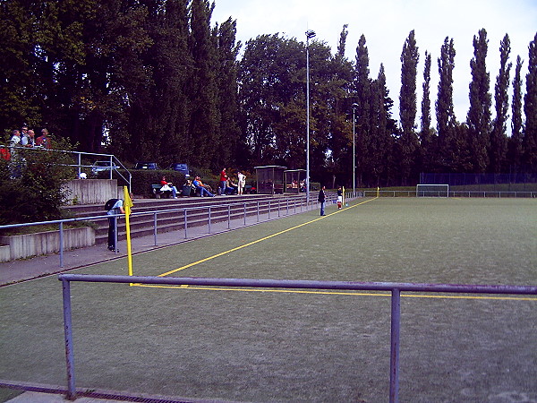 Sportplatz Ollenhauer Ritze - Berlin-Reinickendorf