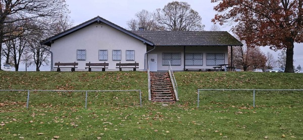 Sportplatz an der B327 - Bell/Hunsrück