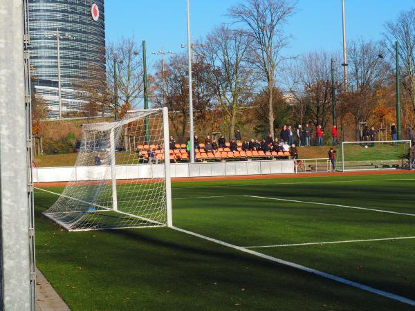 Bezirkssportanlage Pariser Straße - Düsseldorf-Heerdt