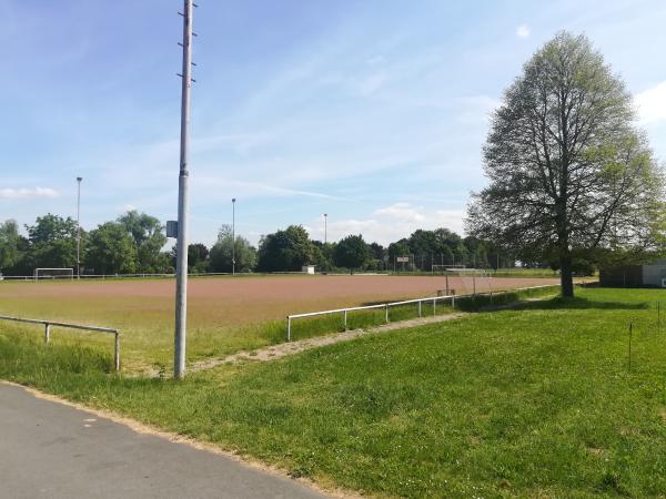 Sportanlage an der Kühweide Platz 2 - Rödersheim-Gronau