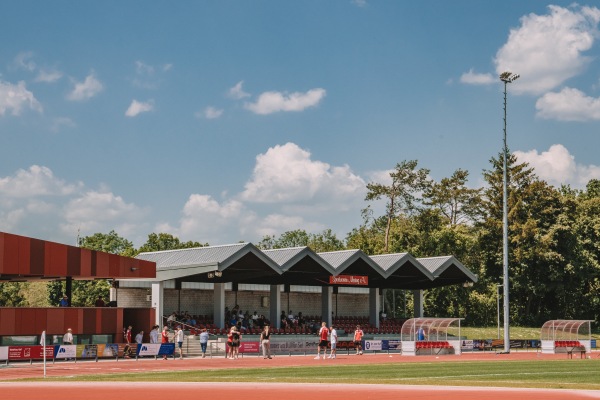 Stadion Tratteilstraße - Mering