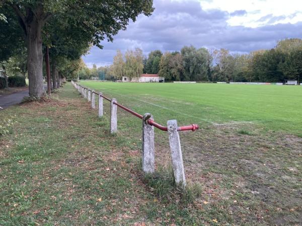 Sportplatz Rußheim - Dettenheim-Rußheim