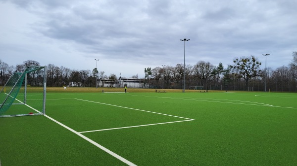 Bezirkssportanlage Surheimer Weg Platz 4 - München-Sendling