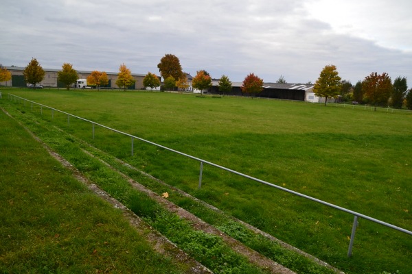 Sportplatz Lübs (alt) - Gommern-Lübs