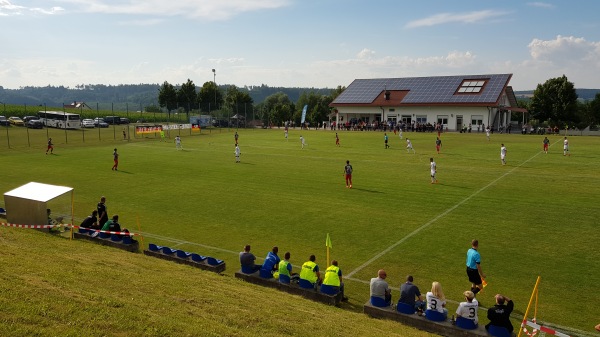 Sportplatz am Stutzenberg - Emersacker