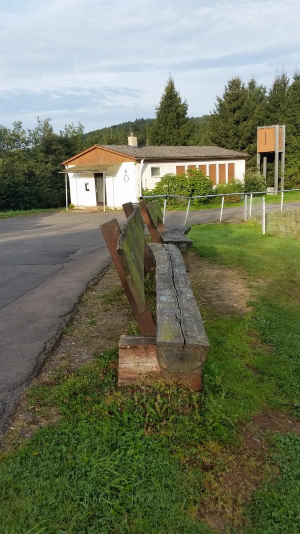 Sportplatz Am Sonnenberg - Gummersbach-Frömmersbach