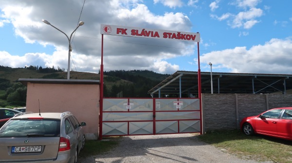 Futbalový štadión Slávia Staškov - Staškov