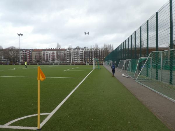 Friedrich-Ludwig-Jahn-Sportpark Platz 3 - Berlin-Prenzlauer Berg