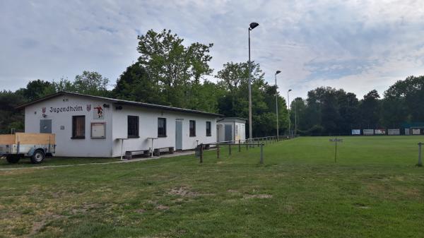 Schulberg Arena Nebenplatz - Karlsruhe-Neureut