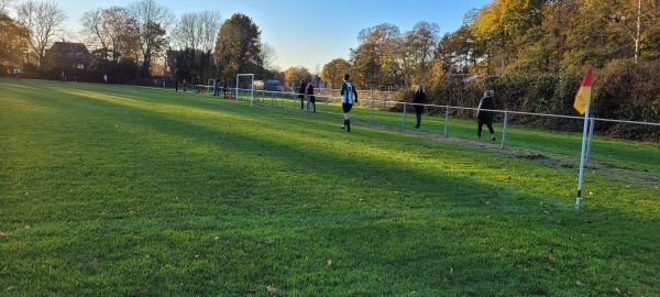 Sportpark Esserberg veld 7-Be Quick - Haren GR