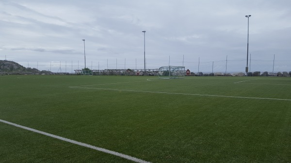 Reine stadion - Reine