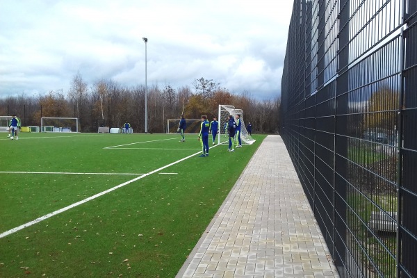 NG Perfumes Stadion Nebenplatz - Geilenkirchen-Teveren
