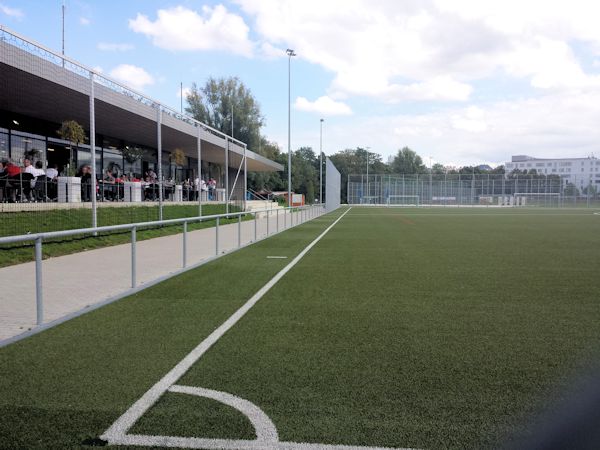 Bezirkssportanlage Neckarpark Platz 2 - Stuttgart-Bad Cannstatt