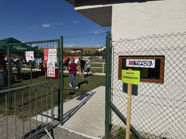 Futbalové ihrisko Raslavice - Raslavice