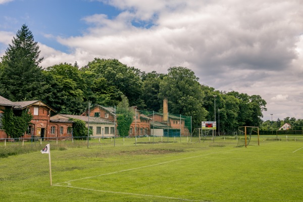 Friedrich-Ludwig-Jahn-Sportplatz - Tangerhütte