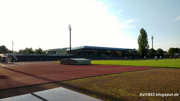 Stadion im Sport- und Freizeitzentrum Leinfelden - Leinfelden-Echterdingen