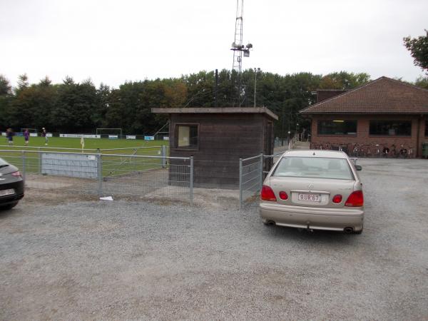 Diepensteynstadion - Steenhuffel