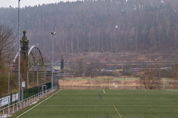 Sportplatz an der Carolabrücke - Rathmannsdorf