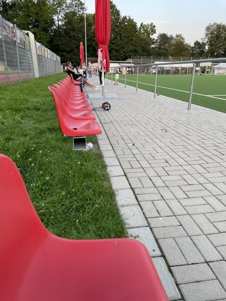 Sportplatz Wilhelm-Leuschner-Straße - Leverkusen-Alkenrath