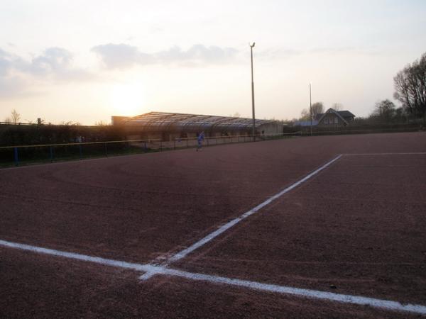 Hubert-Bündgens-Sportstadion Nebenplatz - Eschweiler-Weisweiler