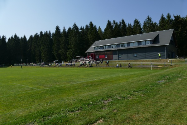 Sportplatz Igelshieb - Neuhaus/Rennweg