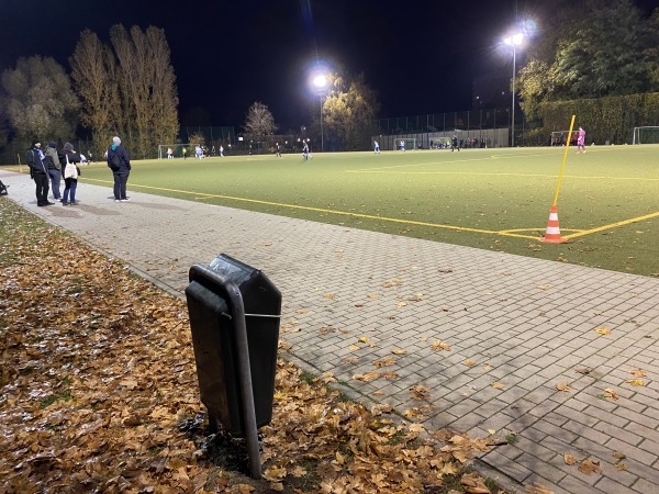 Allende-Sportplatz 2 - Berlin-Köpenick