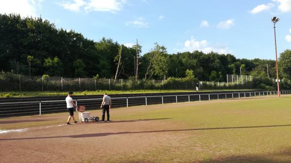 Bezirkssportanlage Am Rönsbergshof - Duisburg-Beeck