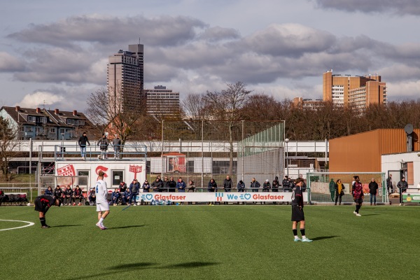 Jean-Löring-Sportpark Platz 2 - Köln-Zollstock