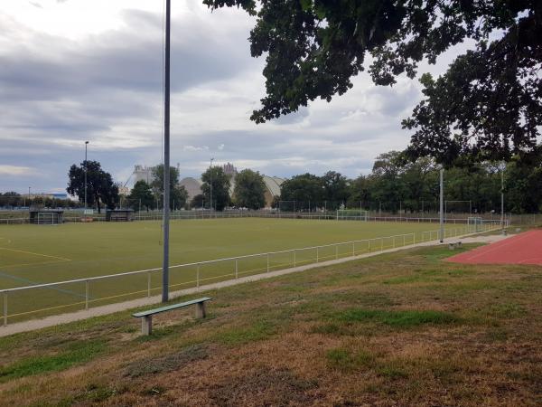 Stadion im Volkspark Nebenplatz 2 - Lutherstadt Wittenberg-Piesteritz