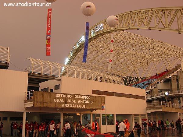 Estadio José Antonio Anzoátegui - Puerto la Cruz