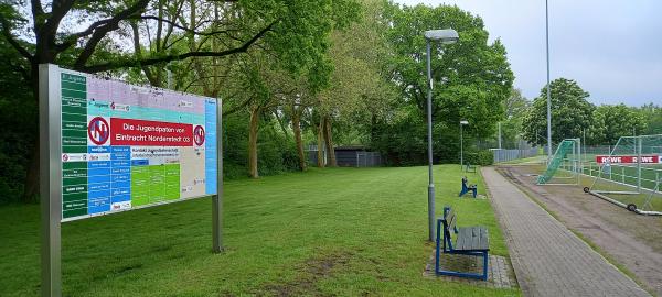 Edmund-Plambeck-Stadion Nebenplatz 1 - Norderstedt-Garstedt