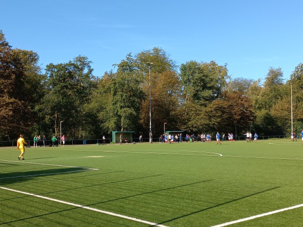 Sportpark Niederheid Platz 2 - Düsseldorf-Holthausen