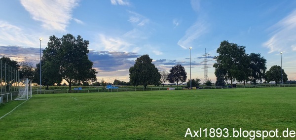glaswohnen-Arena Nebenplatz - Neuried/Baden-Ichenheim