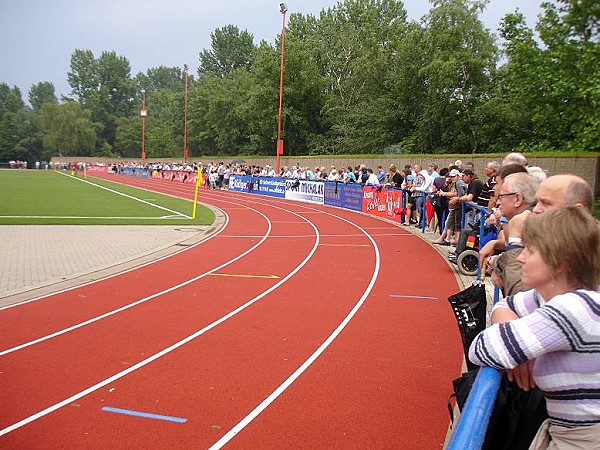 Sportplatz Am Hombruchsfeld - Dortmund-Renninghausen