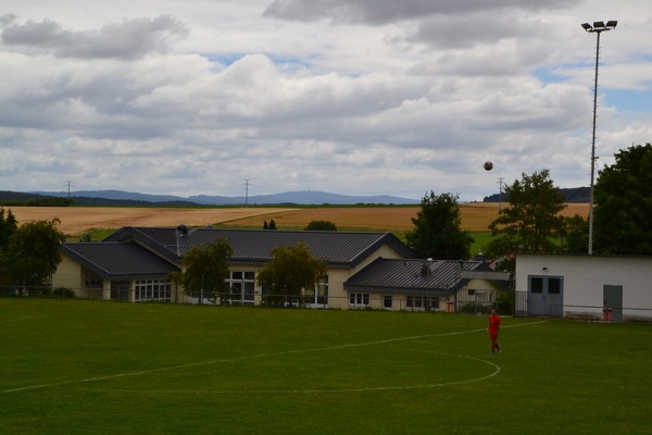 Sportplatz Lehmgrube - Hünfelden-Neesbach