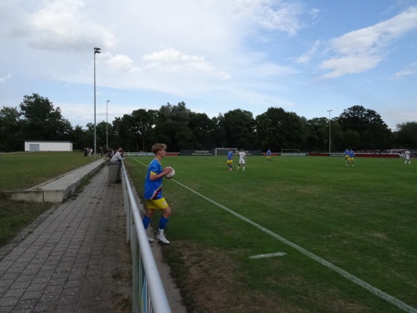 Stadion Nachwuchsleistungszentrum Sportpark Kennel - Braunschweig-Kennel