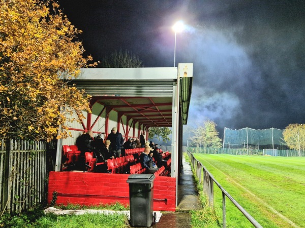 Caerau Ely City Ground - Caerdydd (Cardiff), CF