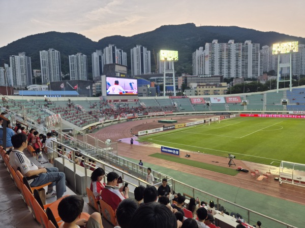Busan Gudeok Stadium - Busan
