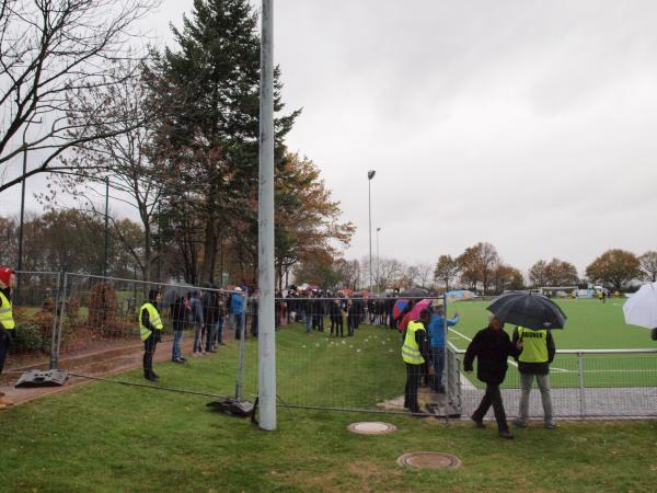 Theodor-Mostertz-Sportanlage Platz 2 - Meerbusch-Lank