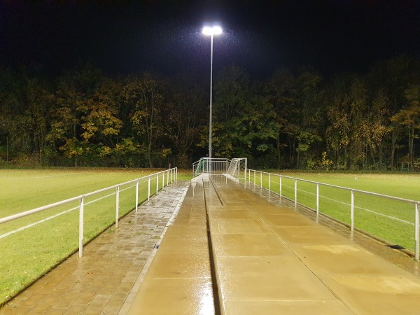 Bezirkssportanlage Melverode B-Platz - Braunschweig-Melverode